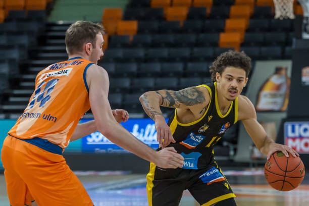 调技战术配 调技战术配